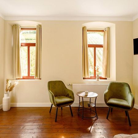Alte Stadtvilla Am Weinberg 4 ทราเบิน-ทราร์บาค ภายนอก รูปภาพ